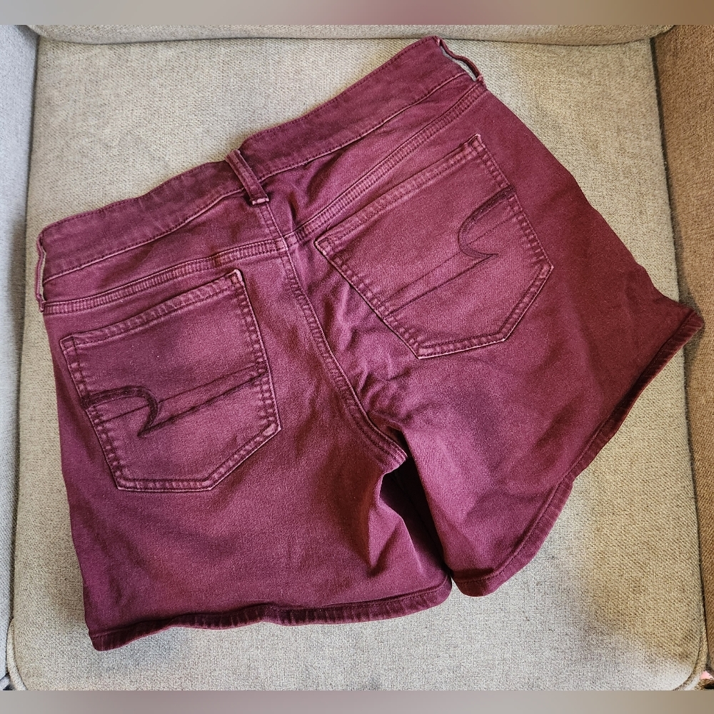 AE Midi Denim Short Burgundy Size 6